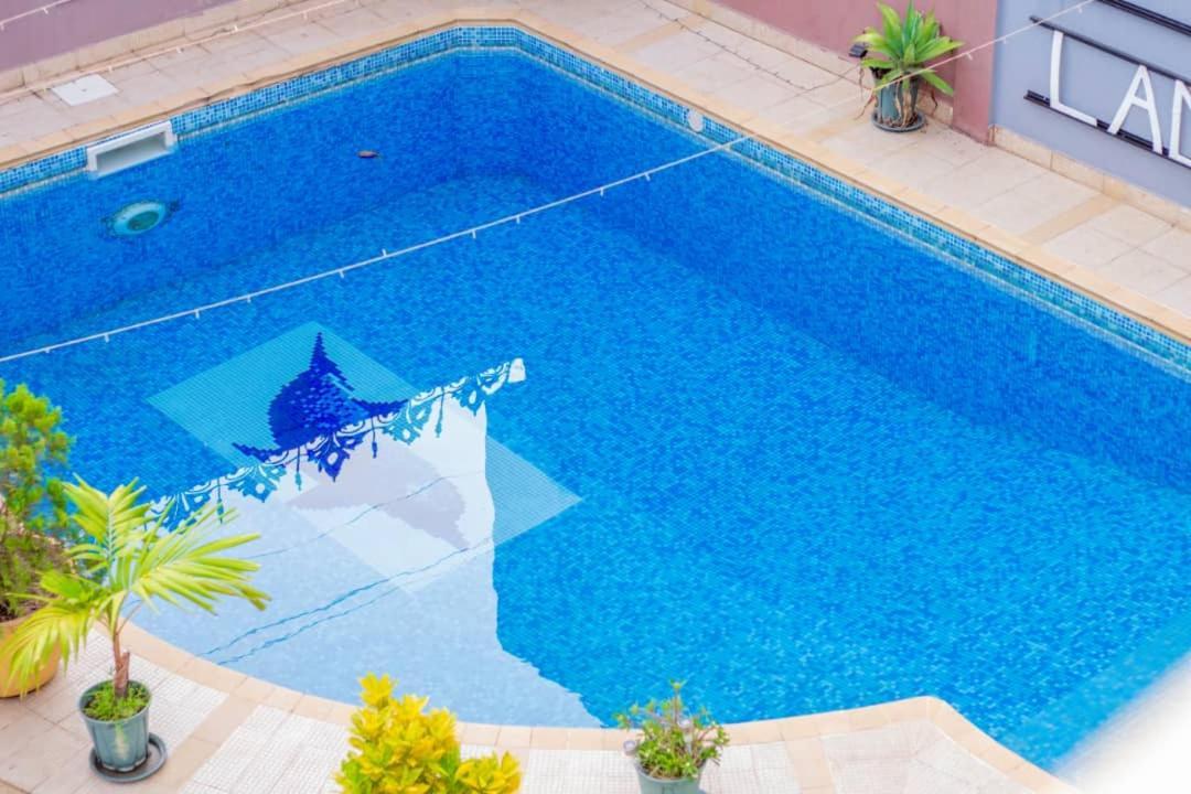 L'Address Hotel Cotonou Exterior photo